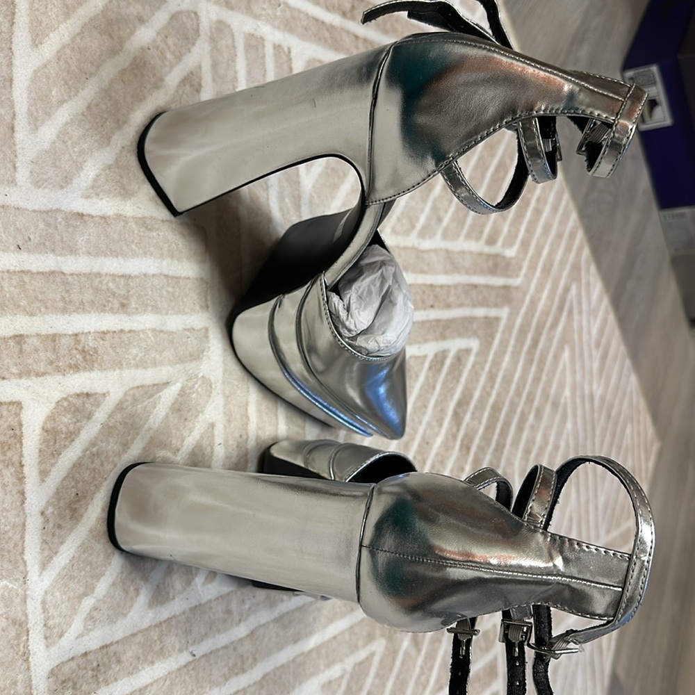 Metallic Platform Heels - Picture 4 of 4